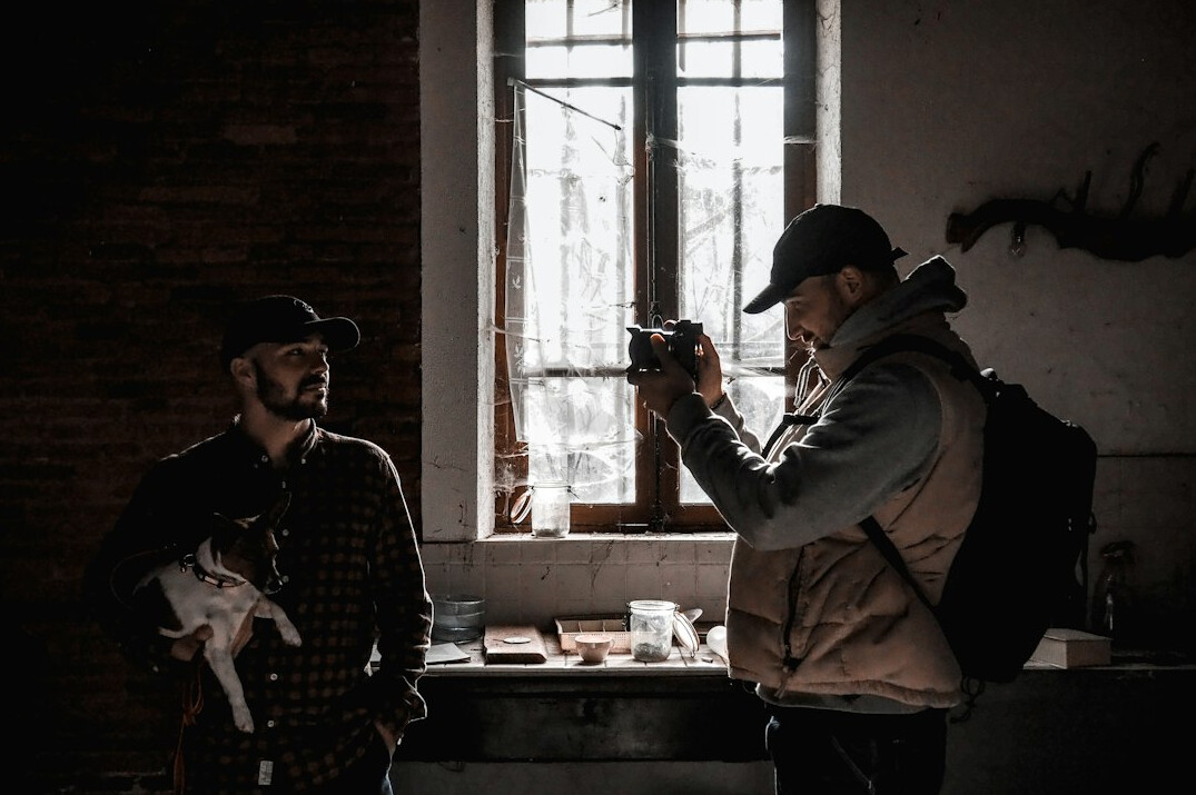 detective interviewing witness